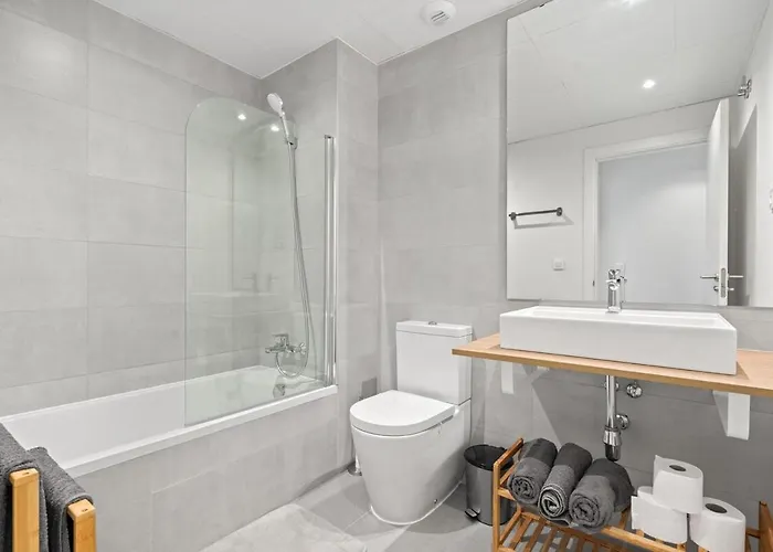 Oasis 325 With Private Garden & Wellnes