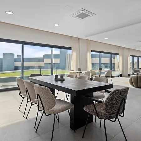 Oasis 325 With Private Garden & Wellnes Apartamento