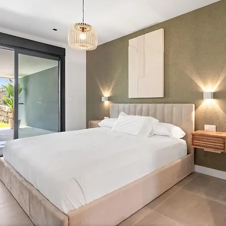 Oasis 325 With Private Garden & Wellnes *