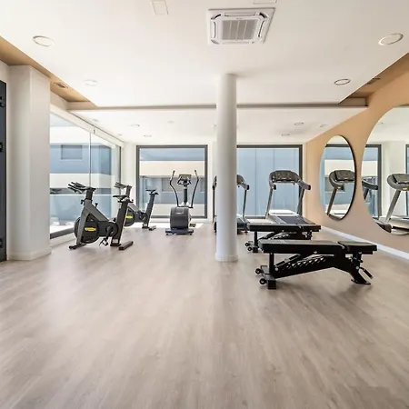 Oasis 325 With Private Garden & Wellnes Apartman