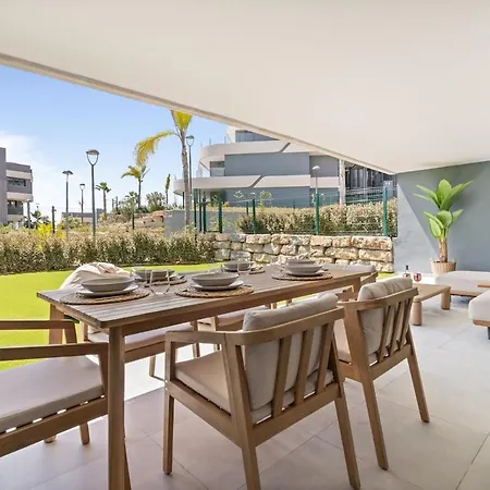 Oasis 325 With Private Garden & Wellnes *