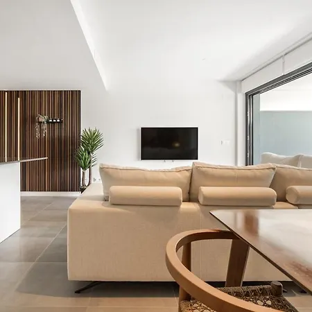 Oasis 325 With Private Garden & Wellnes * אסטפונה