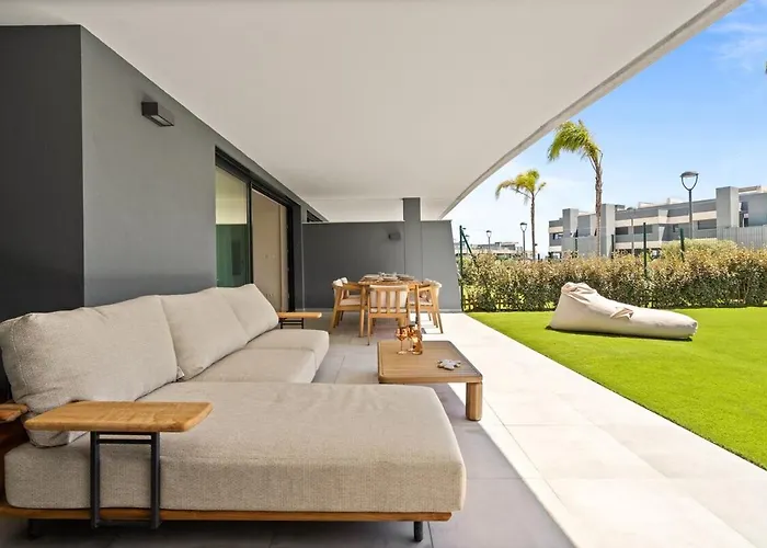 Oasis 325 With Private Garden & Wellnes דירה אסטפונה